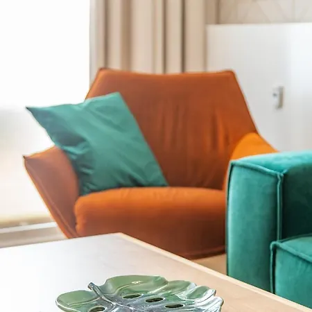 Lazar Nadmorskie Tarasy 코워브제크