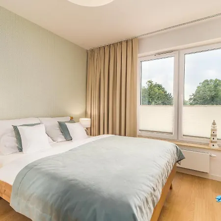 Lazar Nadmorskie Tarasy 코워브제크