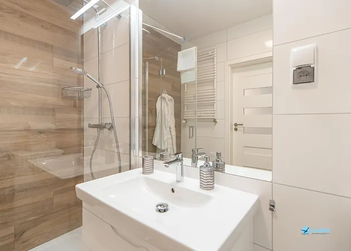 Lazar Nadmorskie Tarasy * Kołobrzeg